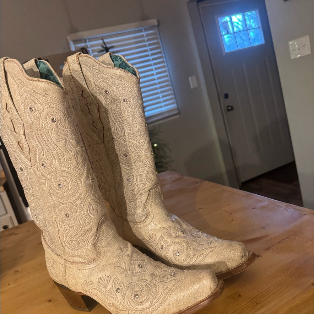 Chic Cream Embroidered Heeled Boots